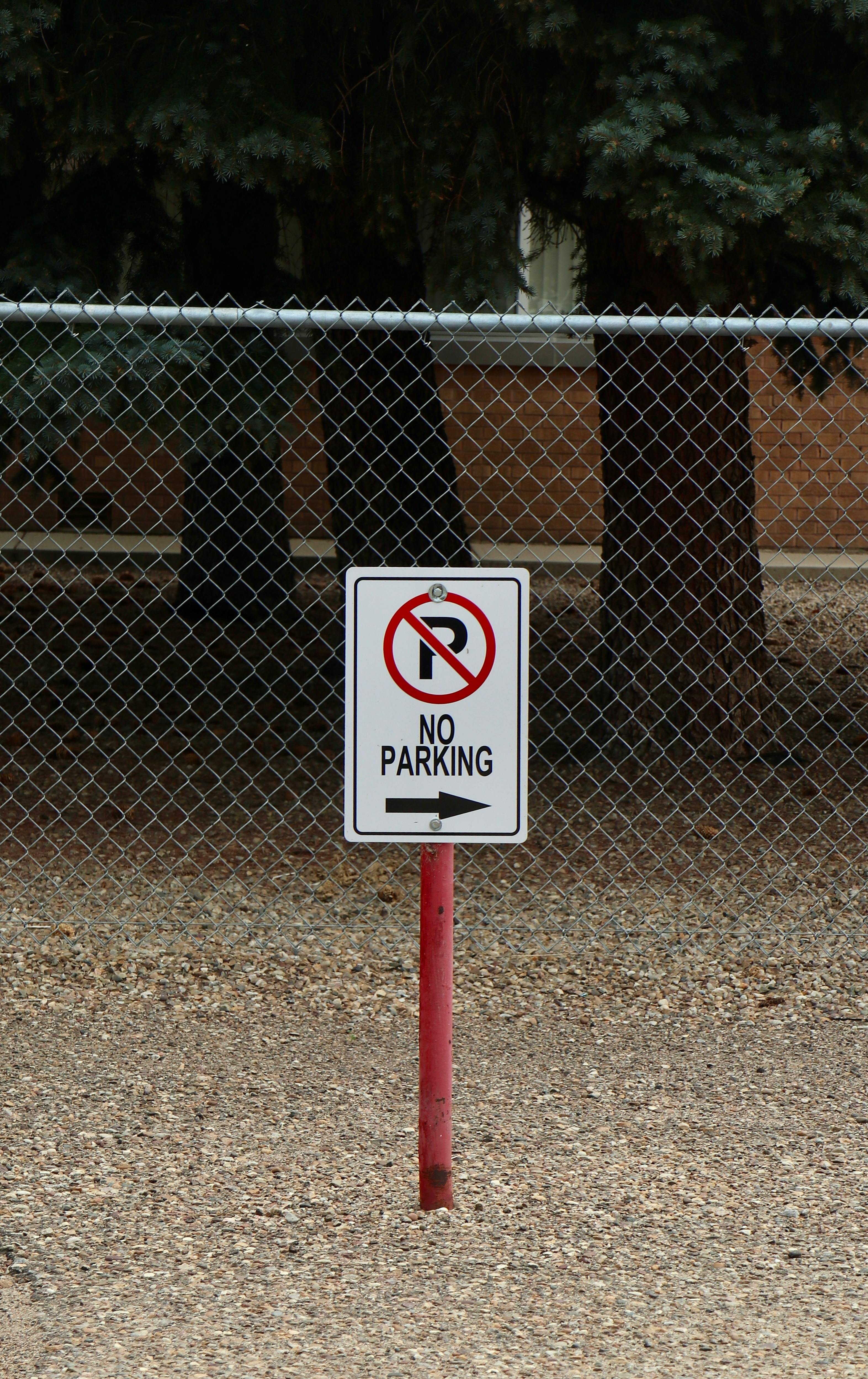 Safety / Parking Sign